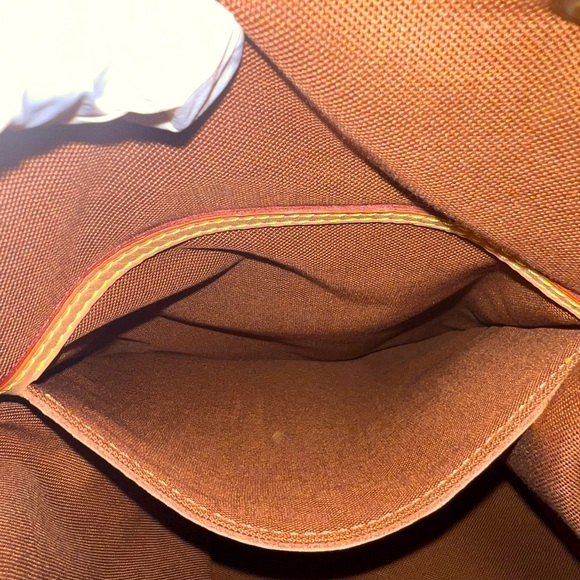 💯 Authentic LV Monogram Montsouris GM Backpack - Picture 10 of 15